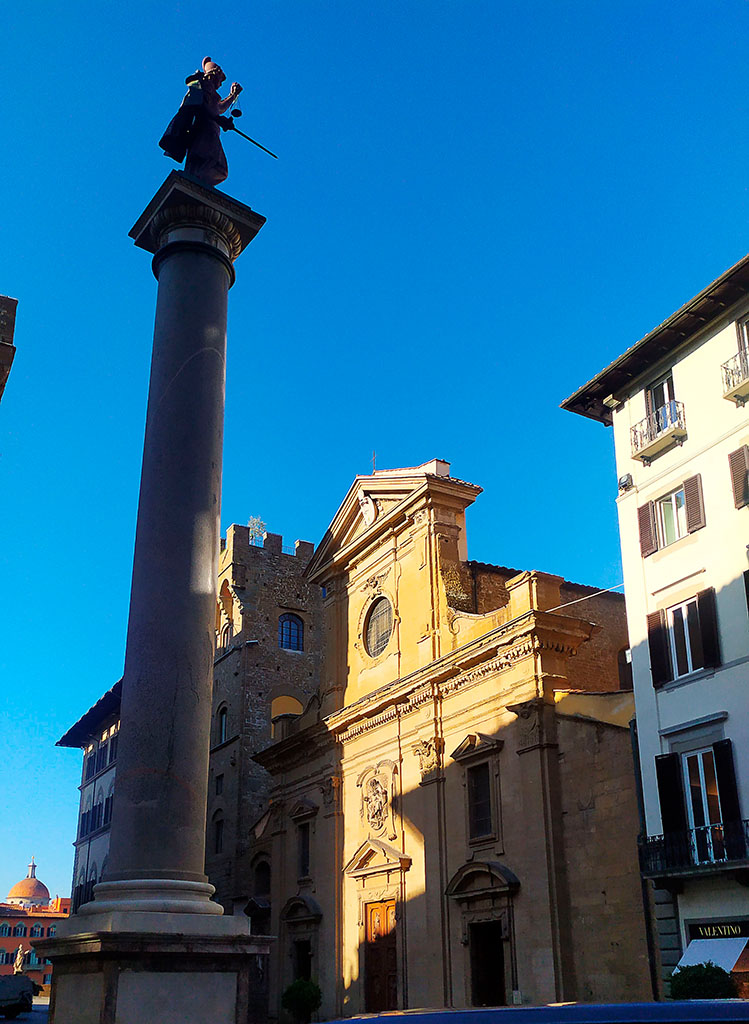 Piazza Santa Trinita y Via de Tornabuoni, Florencia, Firenze