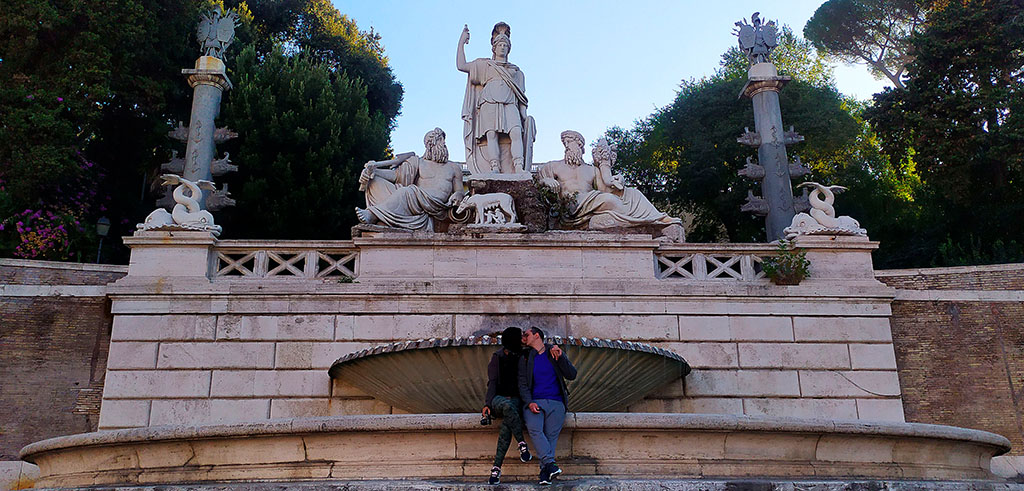 Piazza del Popolo,
Fontana della Dea di Roma, Roma
