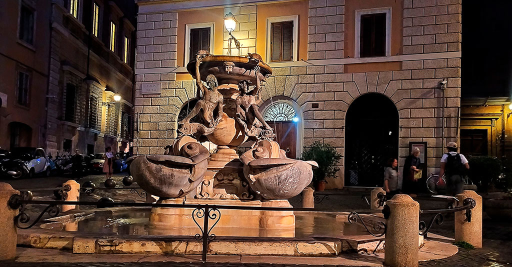 Piazza Mattei, 
Fontana delle Tartarughe, Roma