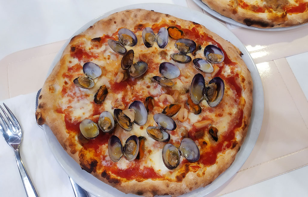 Guía de Sorrento en dos días, pizza frutti di mare